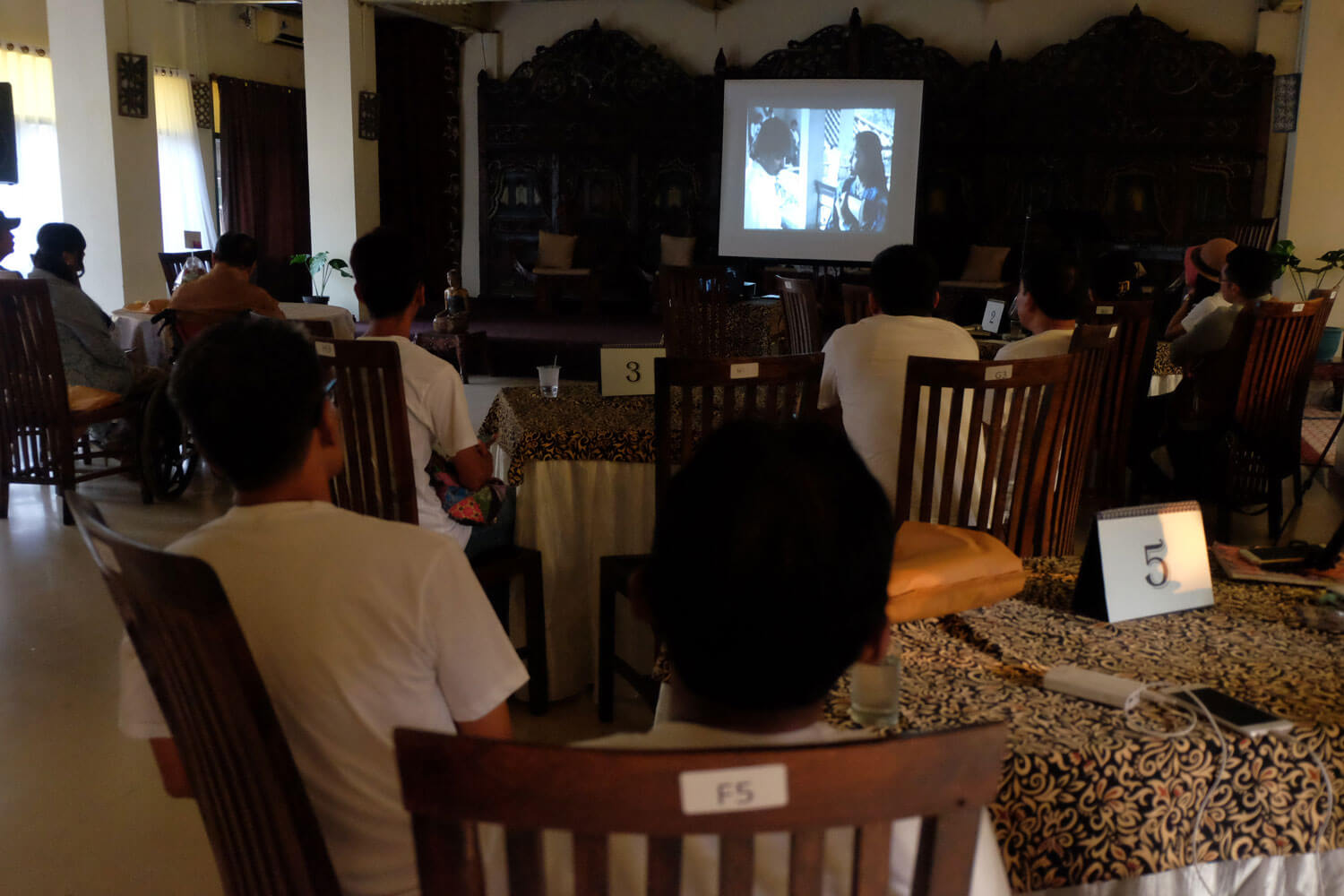 Suasana nobar kerjasama dengan Komunitas Paramitha Rusady Fans Club